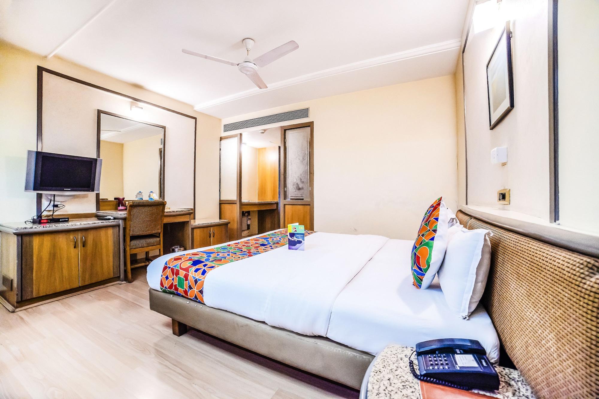Hotel Gandharva Shivajinagar Пюн Екстериор снимка