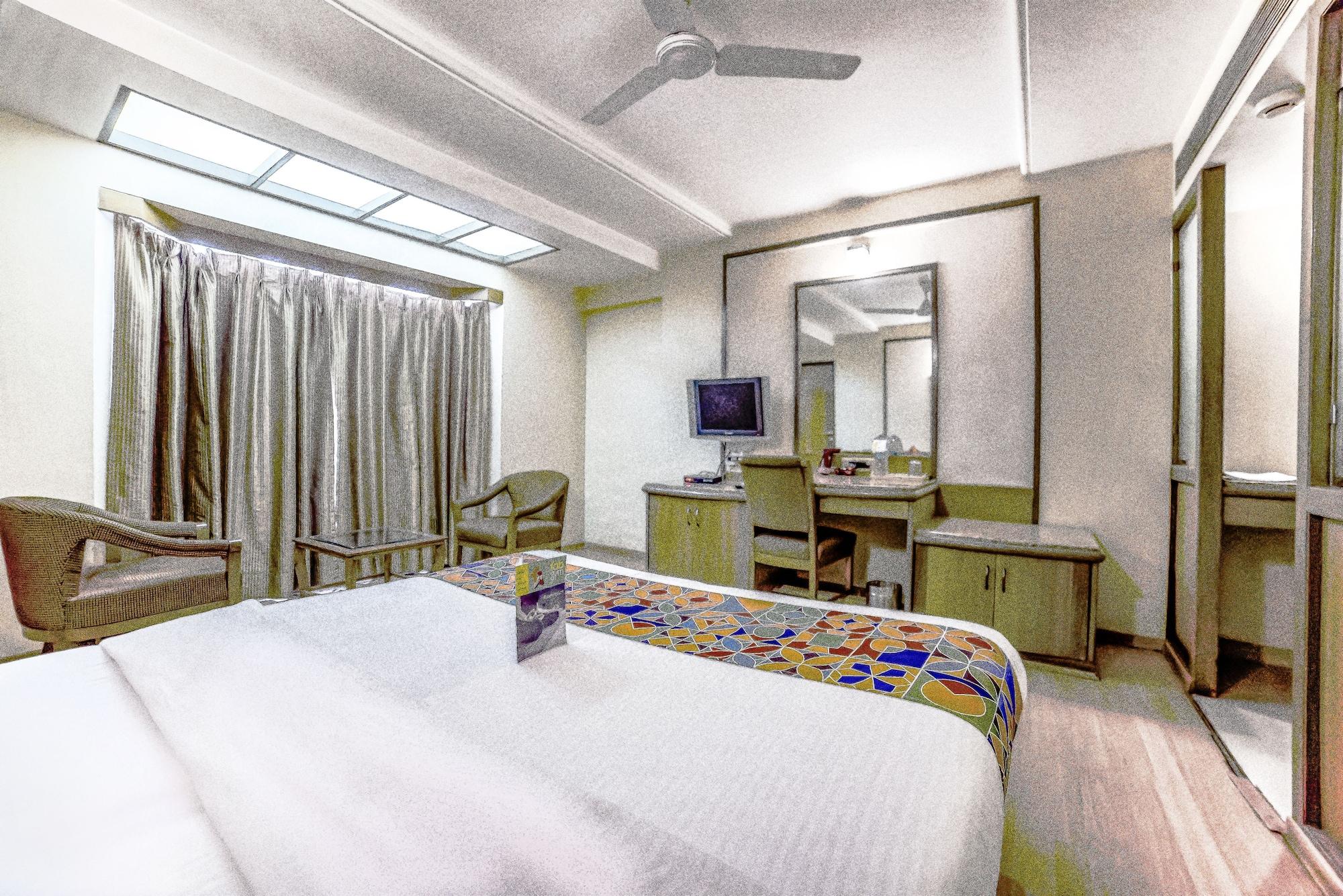Hotel Gandharva Shivajinagar Пюн Екстериор снимка